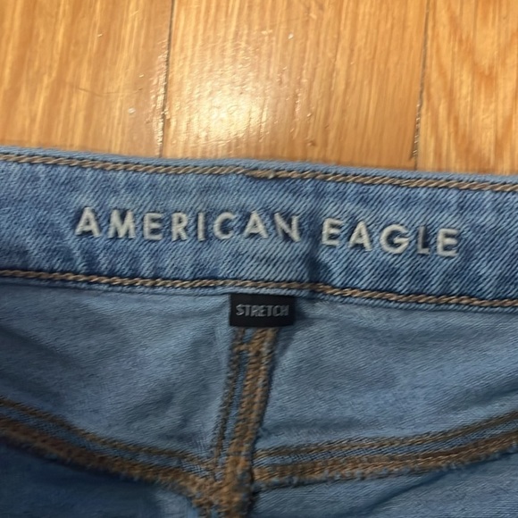 American Eagle outfitters women’s lightly distressed mom jeans size 12 shorts . - Picture 6 of 9
